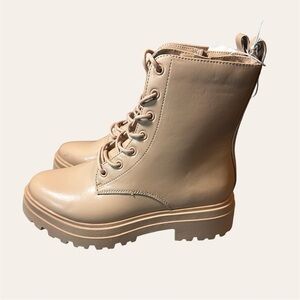 A New Day Bridget Combat Lug Women’s  Light Tan Boots NWT Size 7.5